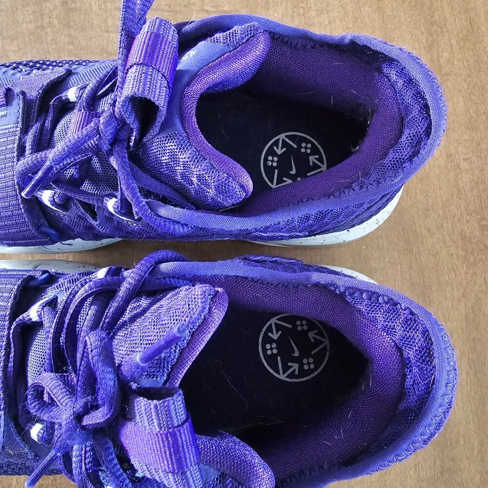 Nike - Picture 2 of 7